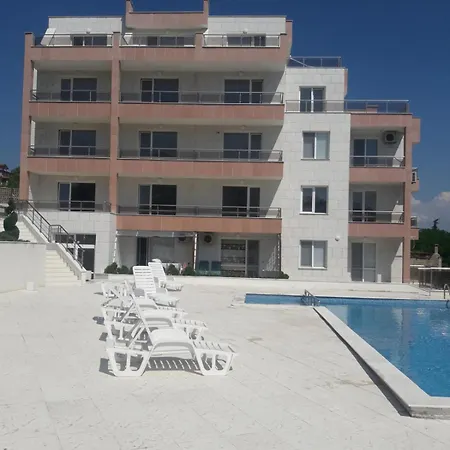 דירה Byala Cozy Kiwi ביאלה