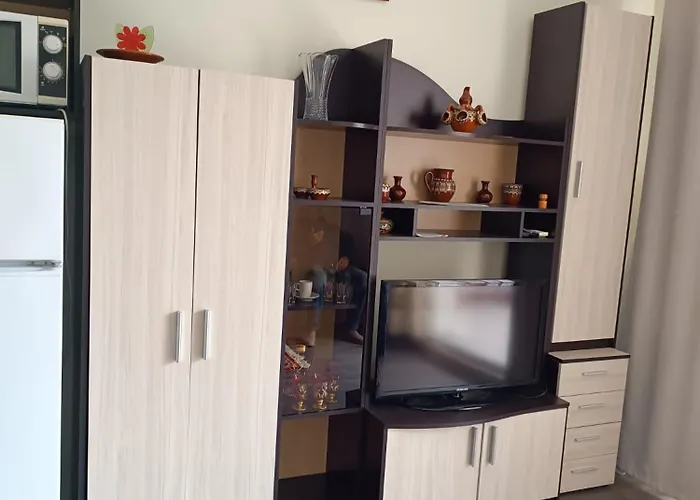 Byala Cozy Kiwi דירה